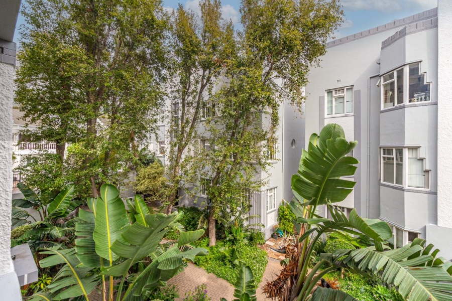 To Let 2 Bedroom Property for Rent in Gardens Western Cape